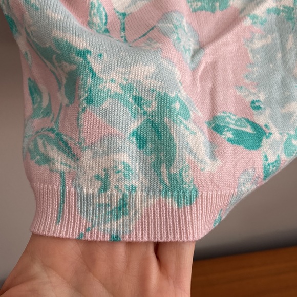 Guess Spring Back Scoop Top, S - Picture 6 of 13